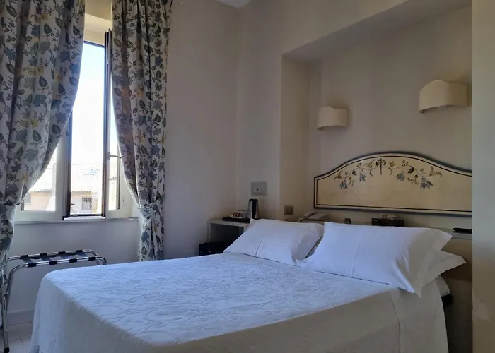 Virgilio فندق 3*